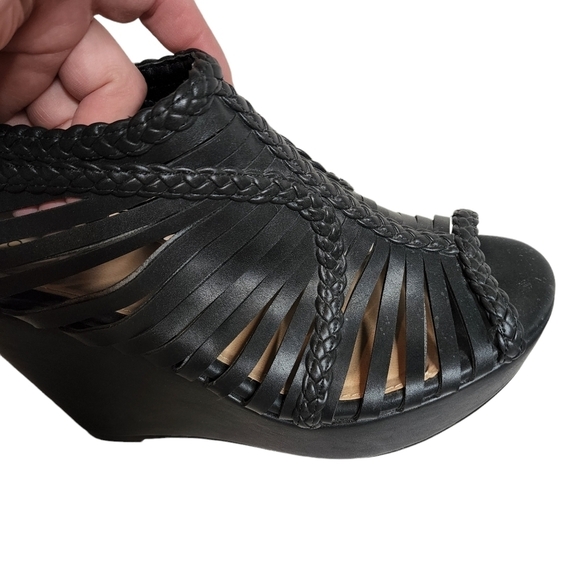 Torrid 12.5W Black Strappy Braided Wedge Shoes - Picture 10 of 15